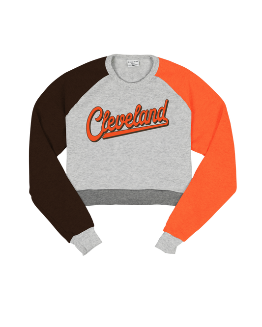 Cleveland Script Quad Cropped Crew Sweatshirt