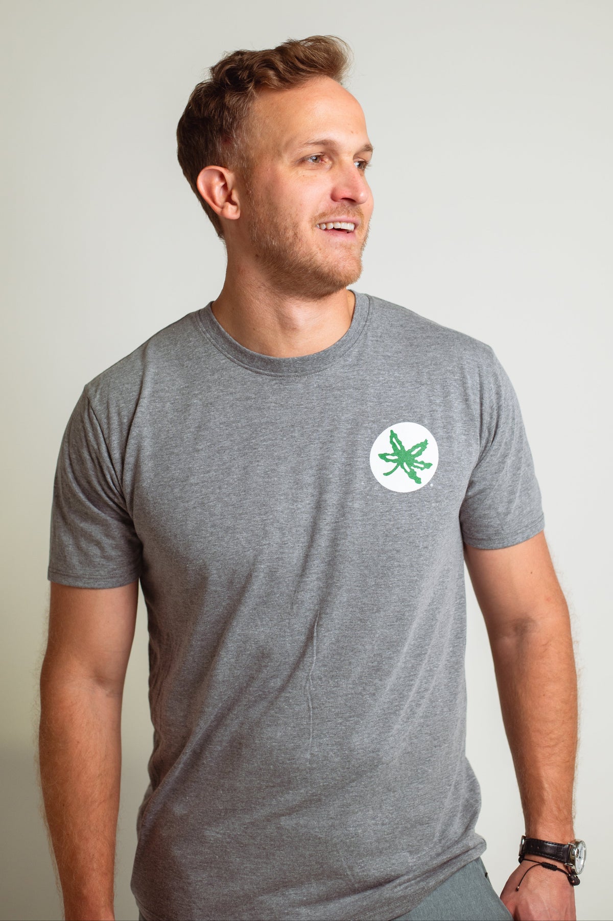 Gray Ohio State University unisex tee, Decal on front left